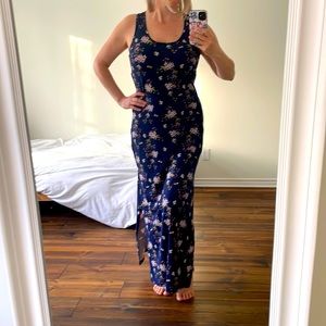 Summer maxi dress flower pattern